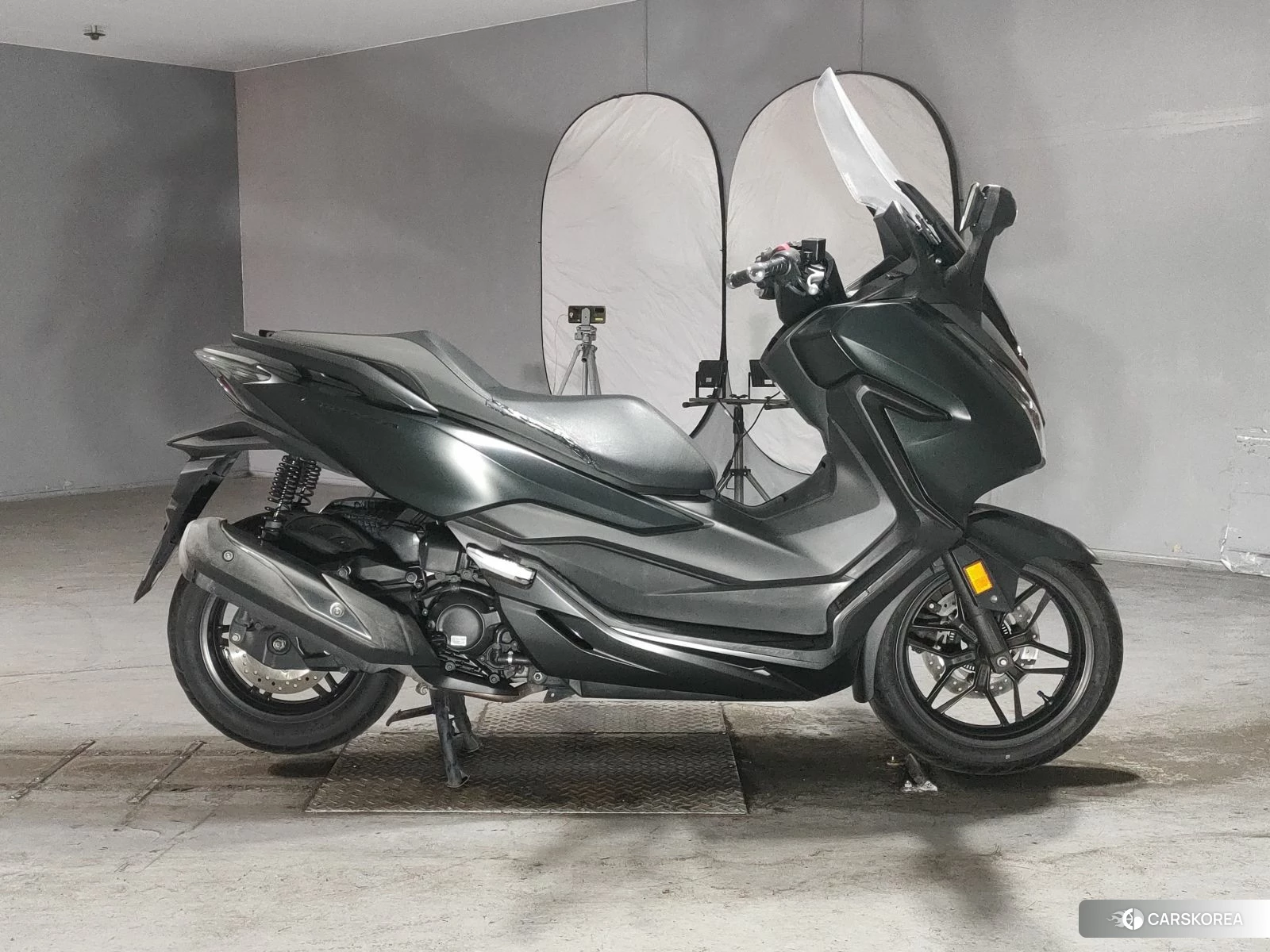 Проданный Honda FORZA id 4229616 из Японии, фото 2