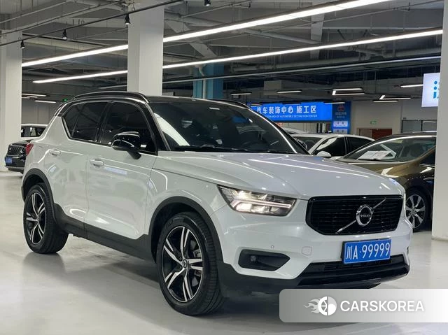 Volvo XC40 2021 Белый из Китая, фото 5