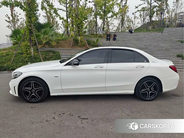 Mercedes-Benz Class C 2021 Белый из Китая, фото 2