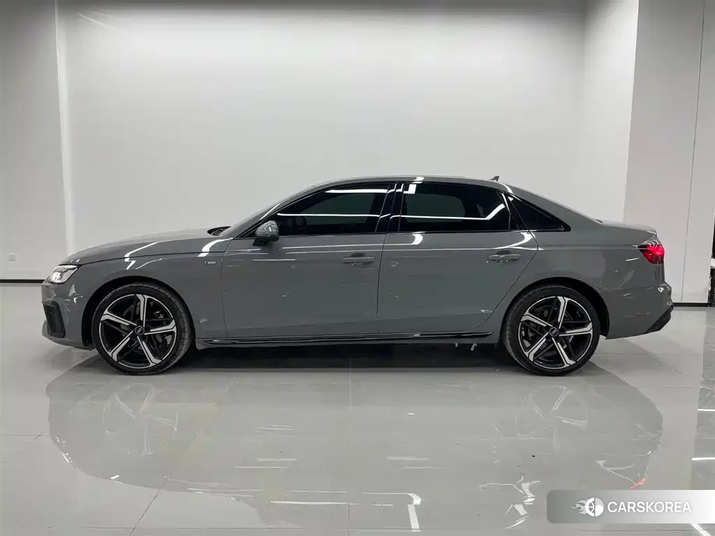 Audi A4L id 4547424 из Китая 7