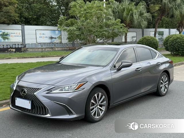 Lexus ES id 4298256 из Китая 9