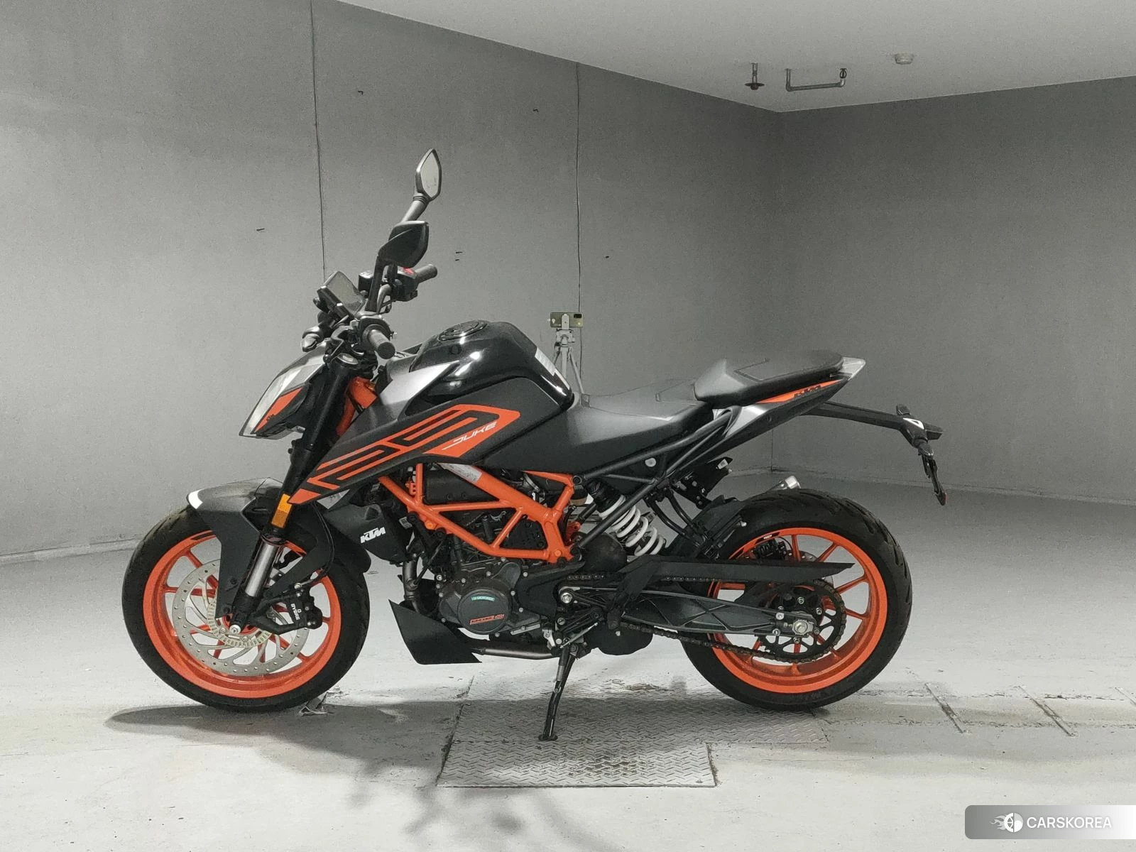 Проданный KTM 125 DUKE 2023 из Японии, фото 2