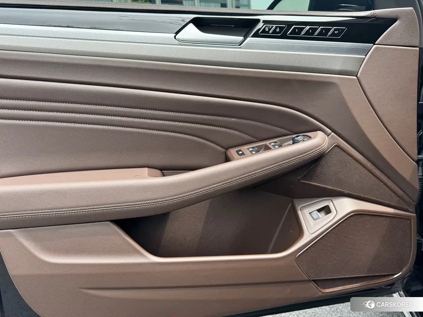 Volkswagen Phideon id 4559755 из Китая 13