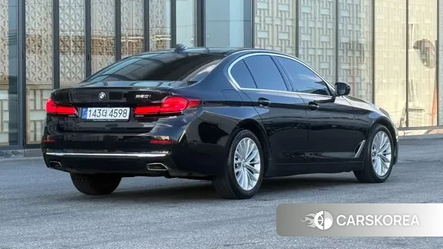 BMW 5 Series (G30) id 3669482 из Кореи 12