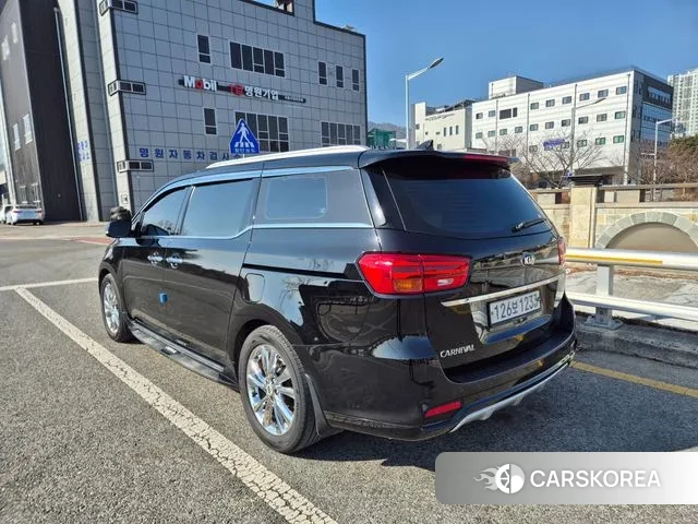 Kia The New Carnival id 3698126 из Кореи 12