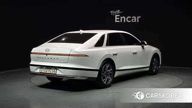 Hyundai Grandeur (GN7) id 3751938 из Кореи 12