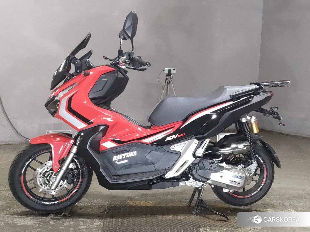 Проданный Honda ADV150 2019 из Японии, фото 2