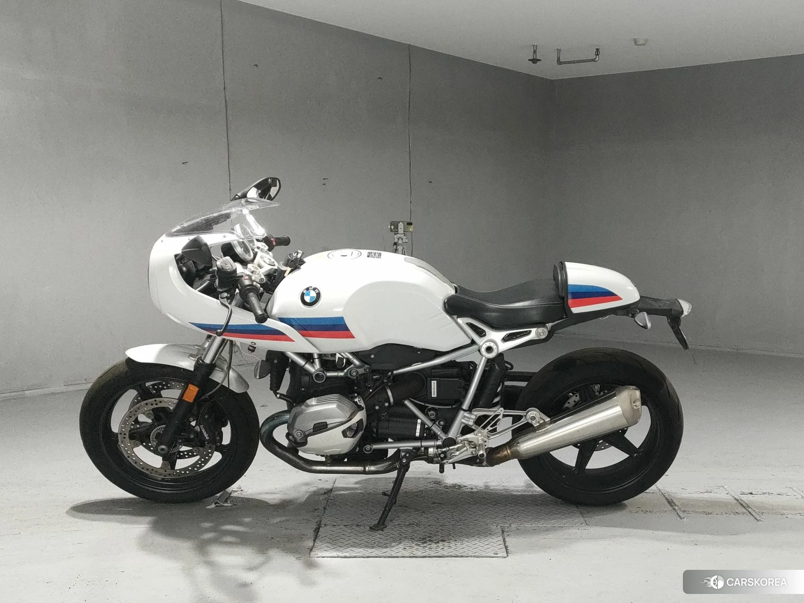 BMW R NINE T RACER 2017 из Японии, фото 2