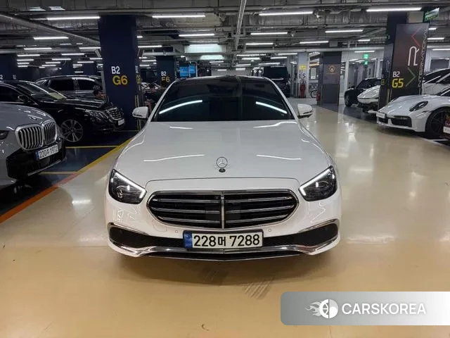 Mercedes-Benz E-Class W213 2022 Белый из Кореи, фото 5