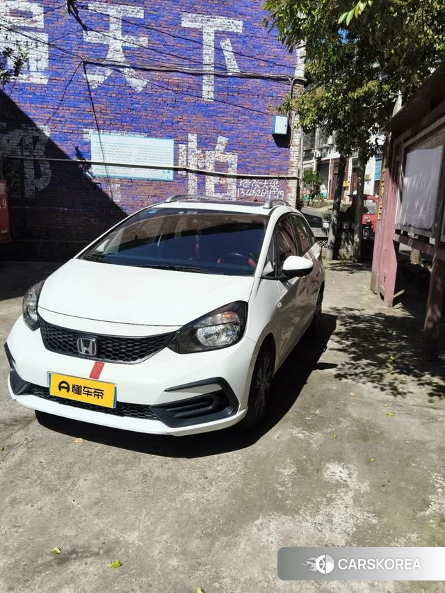 Honda Fit 2023 Белый из Китая, фото 2