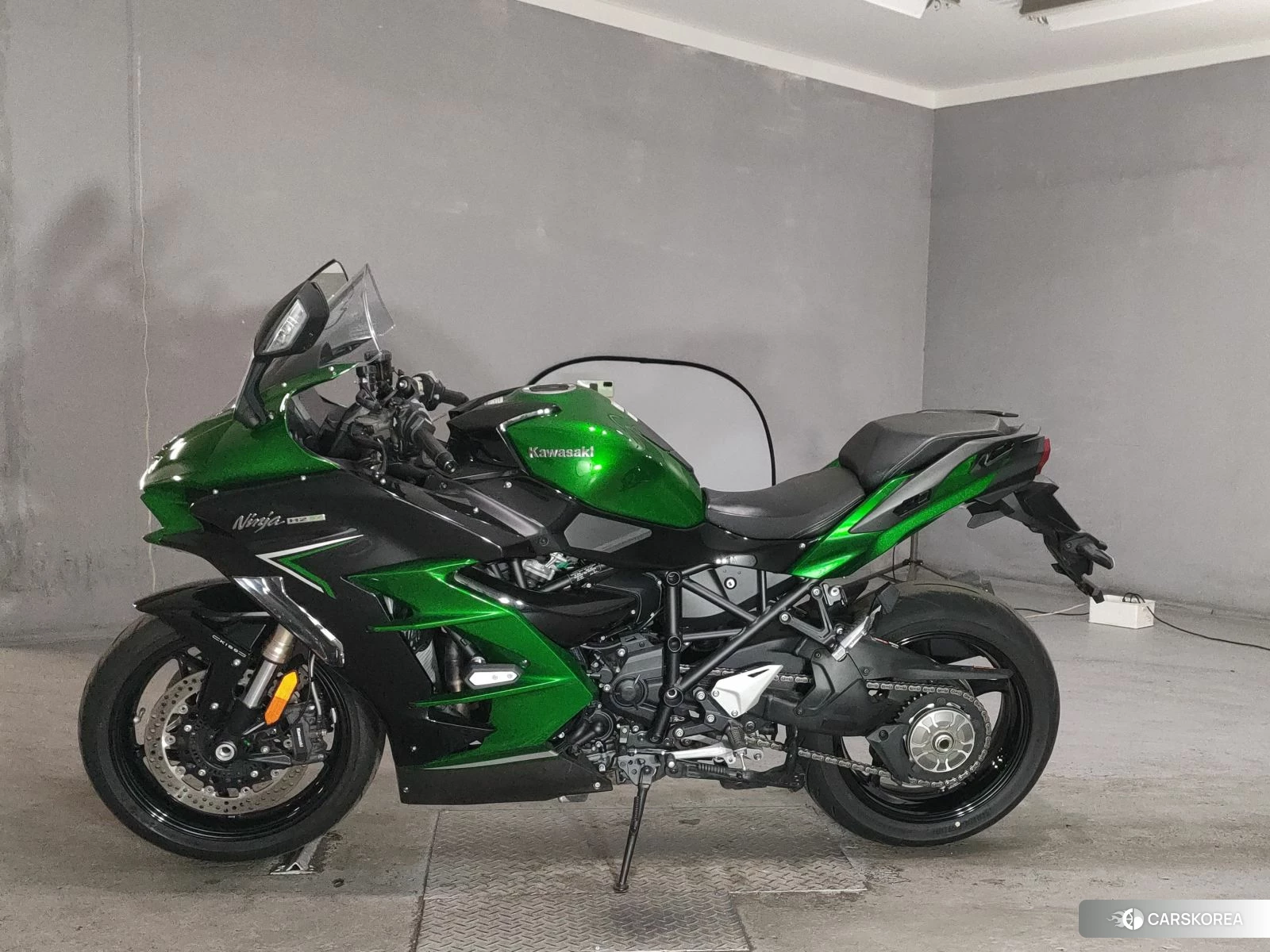 Проданный Kawasaki NINJA H2 SX 2024 из Японии
