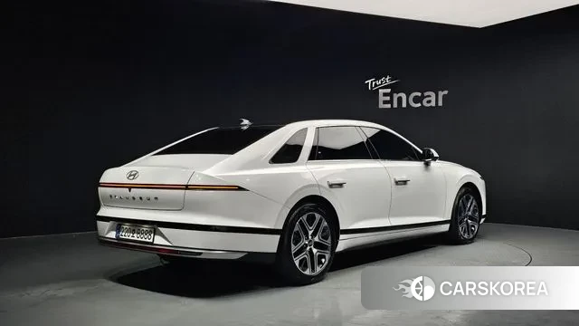 Hyundai Grandeur (GN7) id 3769967 из Кореи 12