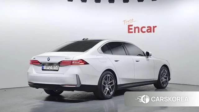 BMW 5 Series (G60) id 4222988 из Кореи 12