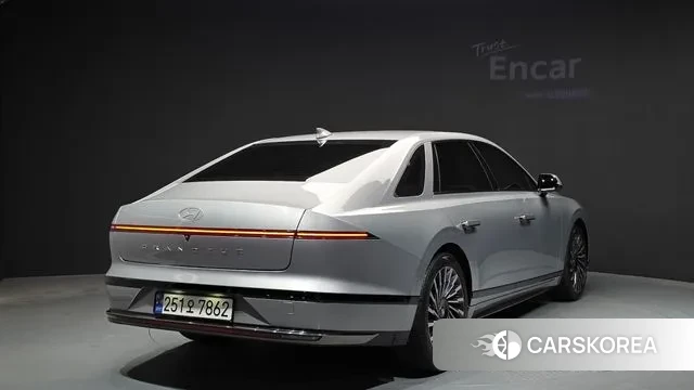 Hyundai Grandeur (GN7) id 3726371 из Кореи 12