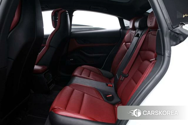 Porsche Taycan id 3896028 из Китая 9