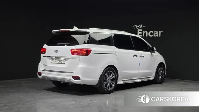 Kia The New Carnival id 3249136 из Кореи 12