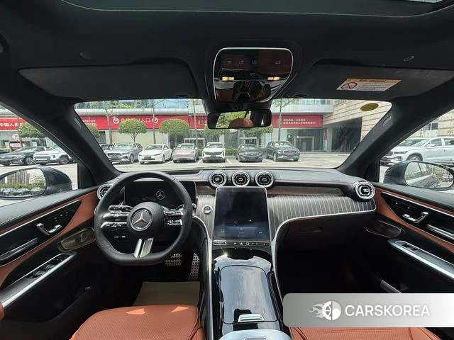 Mercedes-Benz GLC 2023 Зеленый из Китая, фото 2