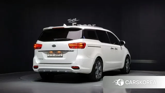 Kia The New Carnival id 3351088 из Кореи 12