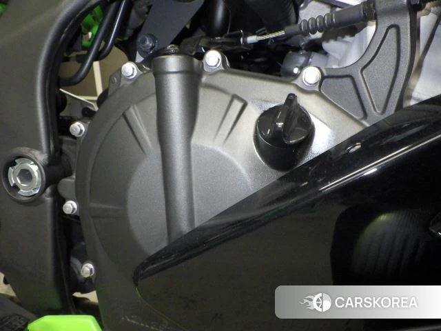 Engine photo