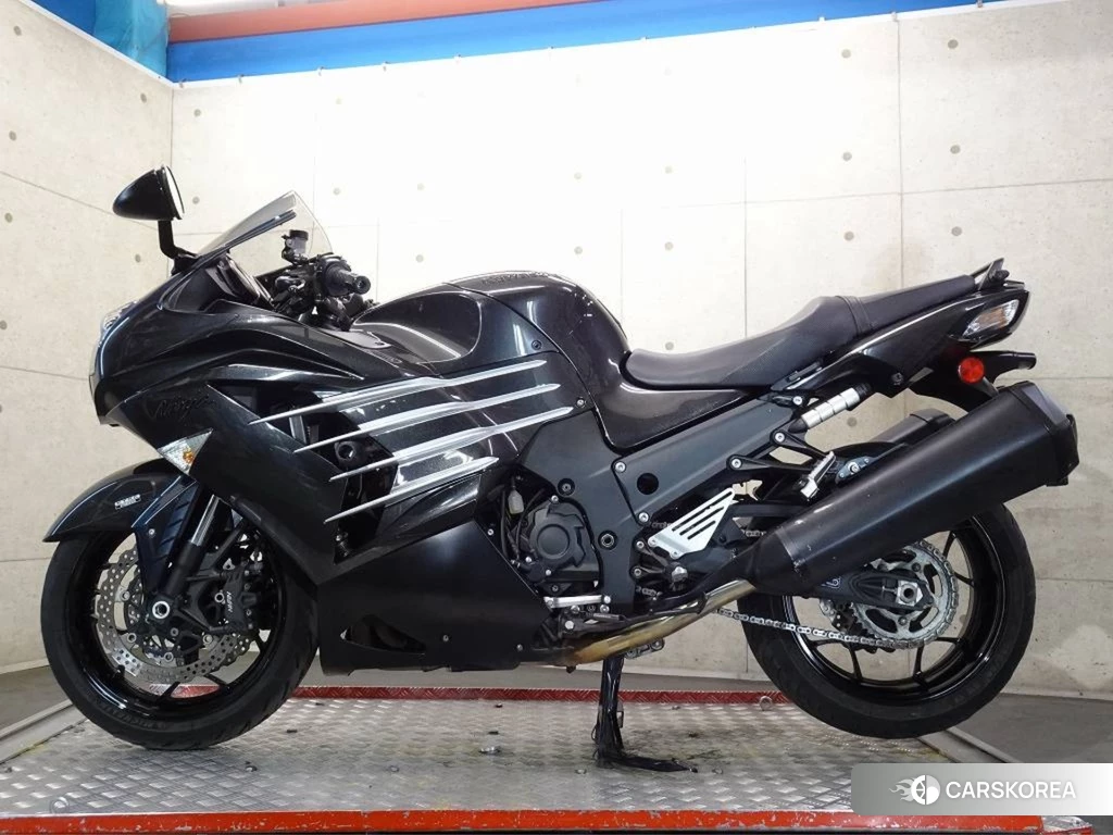 Проданный Kawasaki ZX-14R NINJA 2016 из Японии, фото 2