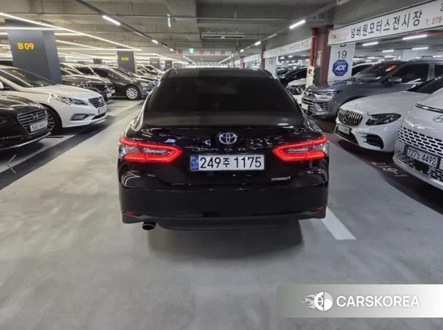 Toyota Camry (XV70) 2024 Черный из Кореи, фото 2