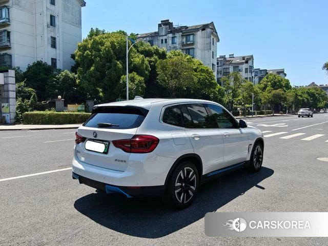 BMW iX3 2021 Белый из Китая, фото 2