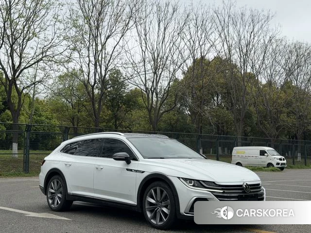 Volkswagen CC 2023 Белый из Китая, фото 2
