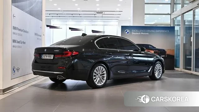 BMW 5 Series (G30) id 3513427 из Кореи 10