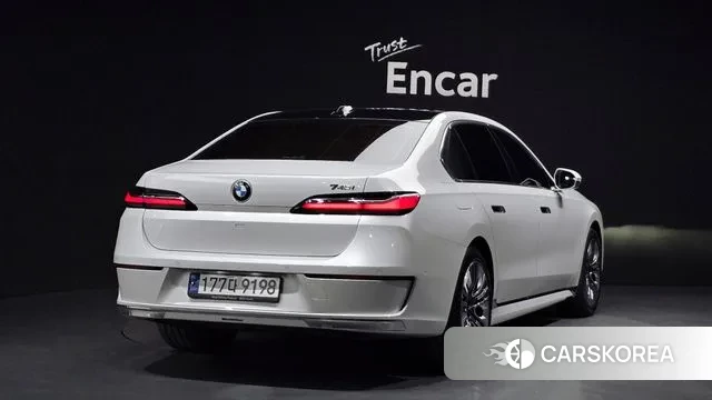 BMW 7 Series (G70) id 3462796 из Кореи 12