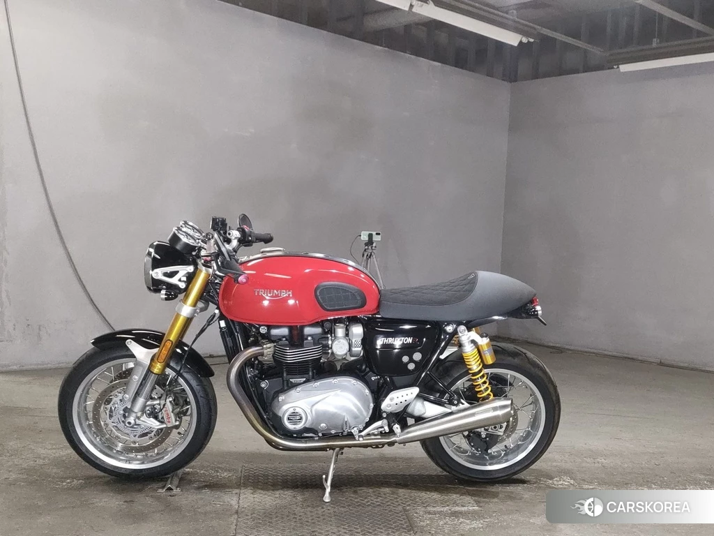 Проданный Triumph THRUXTON 1200R 2016 из Японии, фото 2