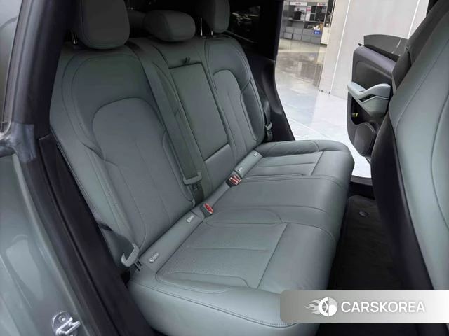 Weilai ET5 id 4190463 из Китая 12