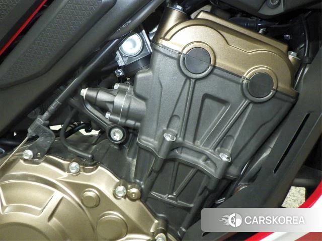 Engine photo