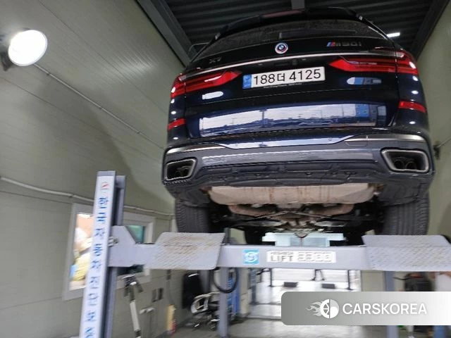 BMW X7 (G07) 2022 Черный из Кореи, фото 2