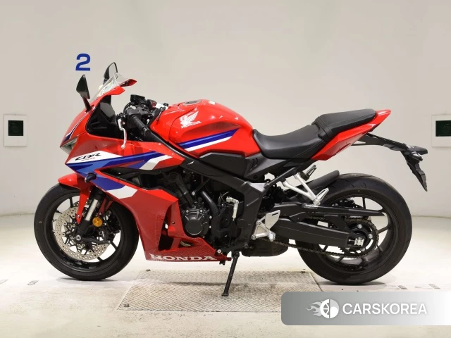 Проданный Honda CBR650R E-CLUTCH 2025 из Японии