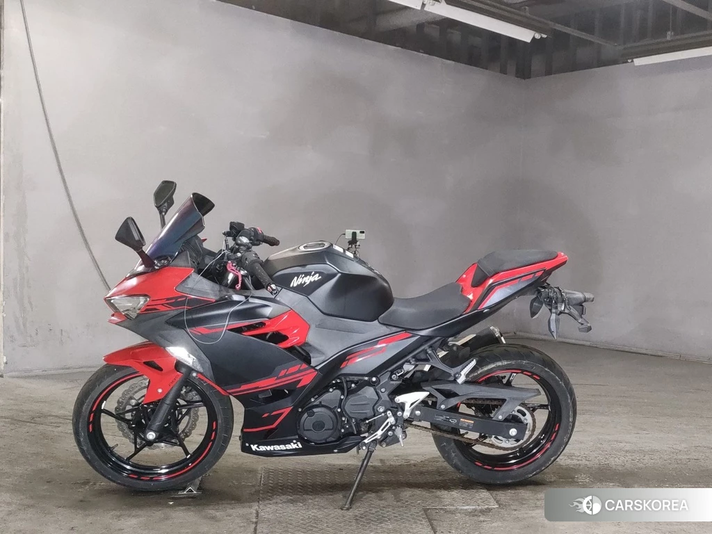 Проданный Kawasaki NINJA 250 2018 из Японии, фото 2