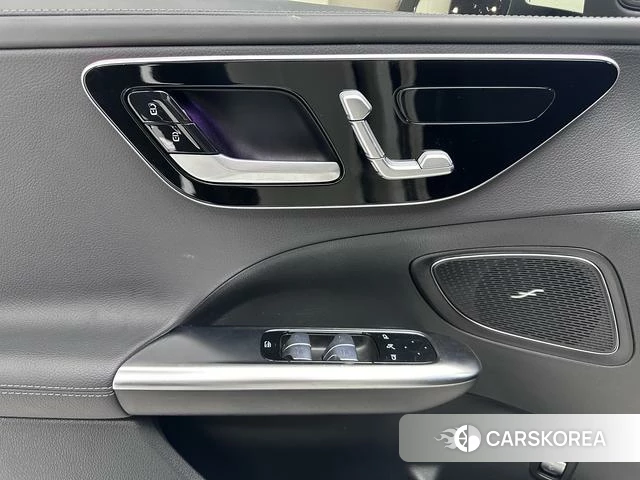 Mercedes-Benz Class C id 4259338 из Китая 8