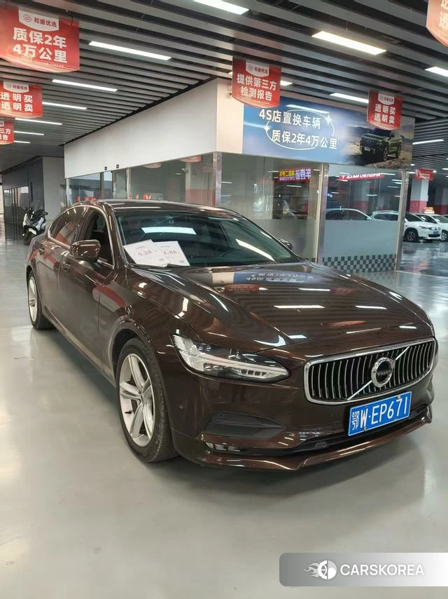 Volvo S90 2018 Коричневый из Китая, фото 2