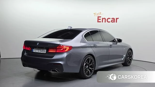 BMW 5 Series (G30) id 4377262 из Кореи 12