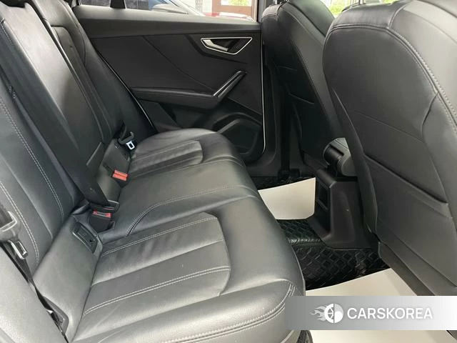 Audi Q2L id 4290472 из Китая 10