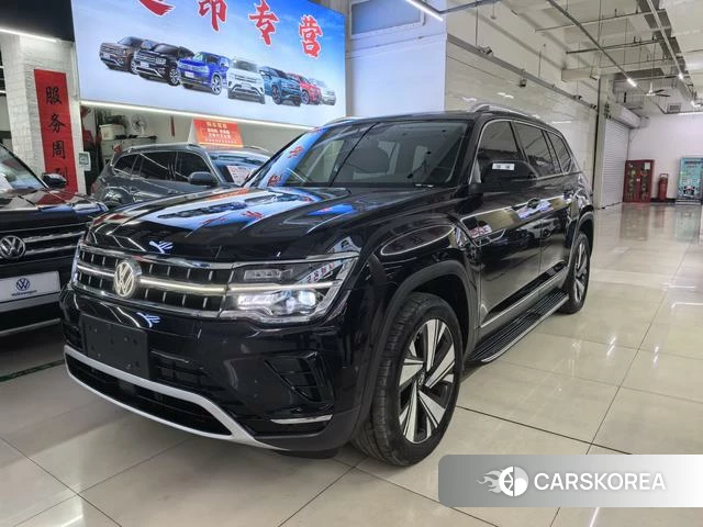 Volkswagen Tourang 2024 Черный из Китая, фото 2