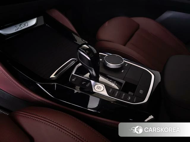 BMW X4 2024 Черный из Китая, фото 3