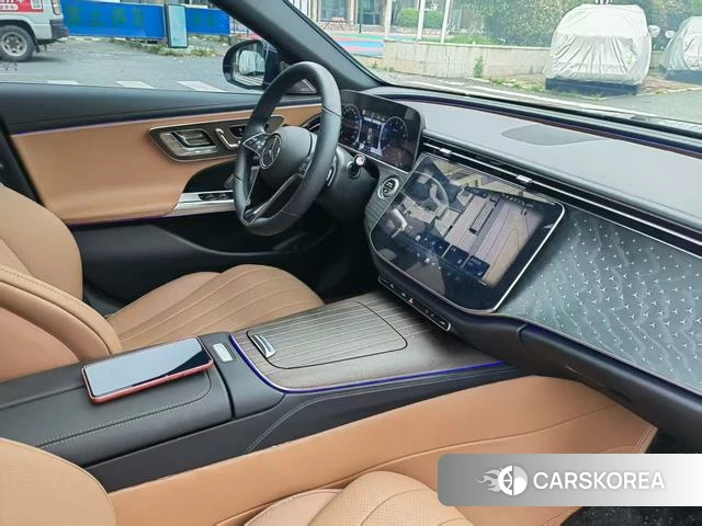 Mercedes-Benz E-class 2025 Черный из Китая, фото 4