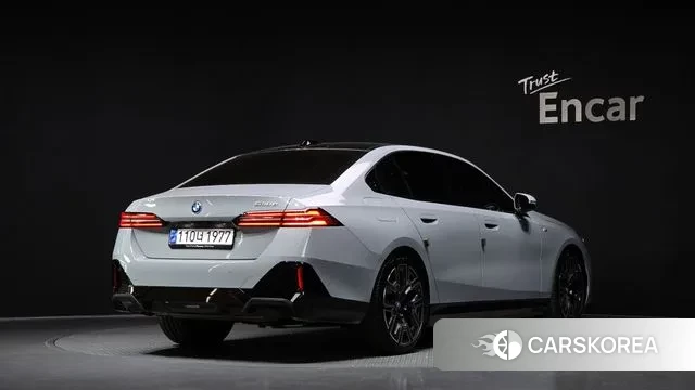 BMW 5 Series (G60) id 2899815 из Кореи 12