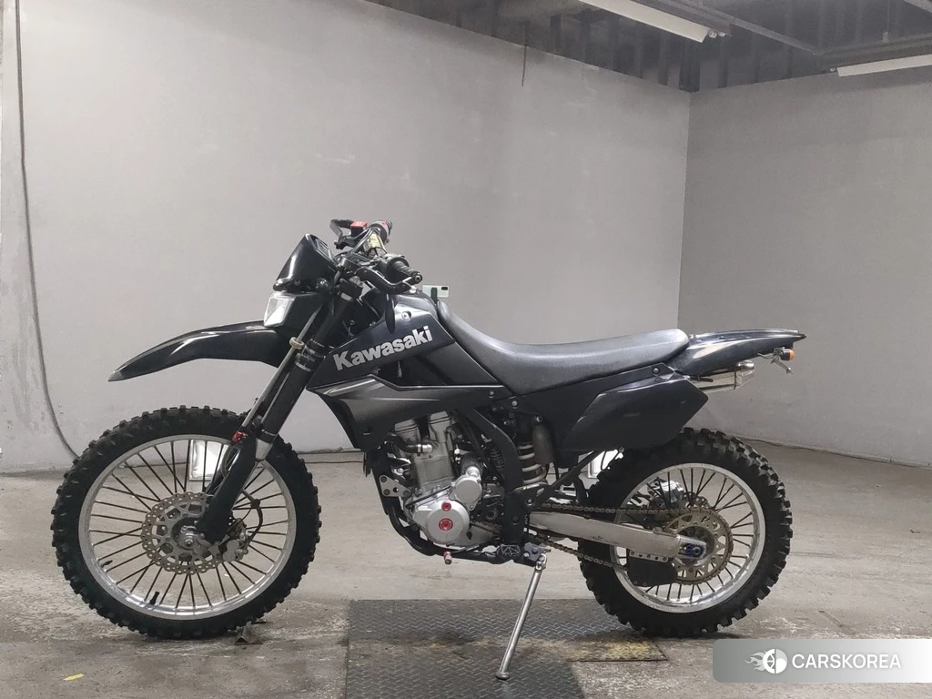 Проданный Kawasaki KLX250 2011 из Японии, фото 2