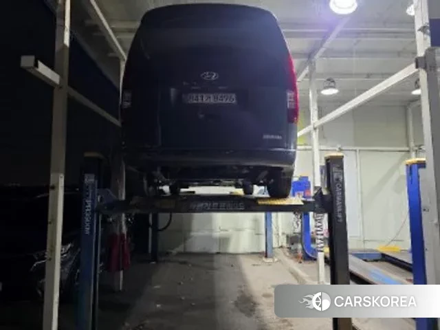 Hyundai Staria 2021 Серый из Кореи, фото 2