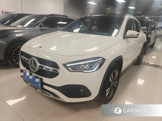 Mercedes-Benz GLA 2022 Белый из Китая, фото 2
