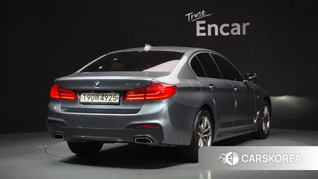 BMW 5 Series (G30) id 3703930 из Кореи 12