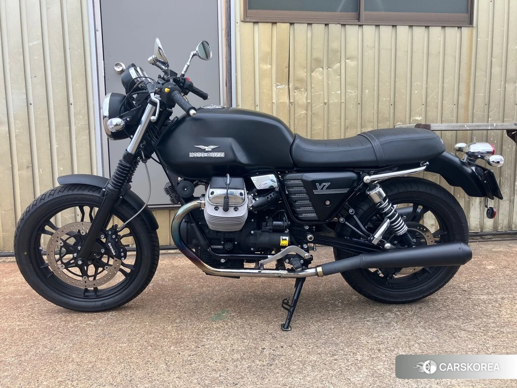 Проданный OTHER MOTO GUZZI V7 STONE 2014 из Японии, фото 2