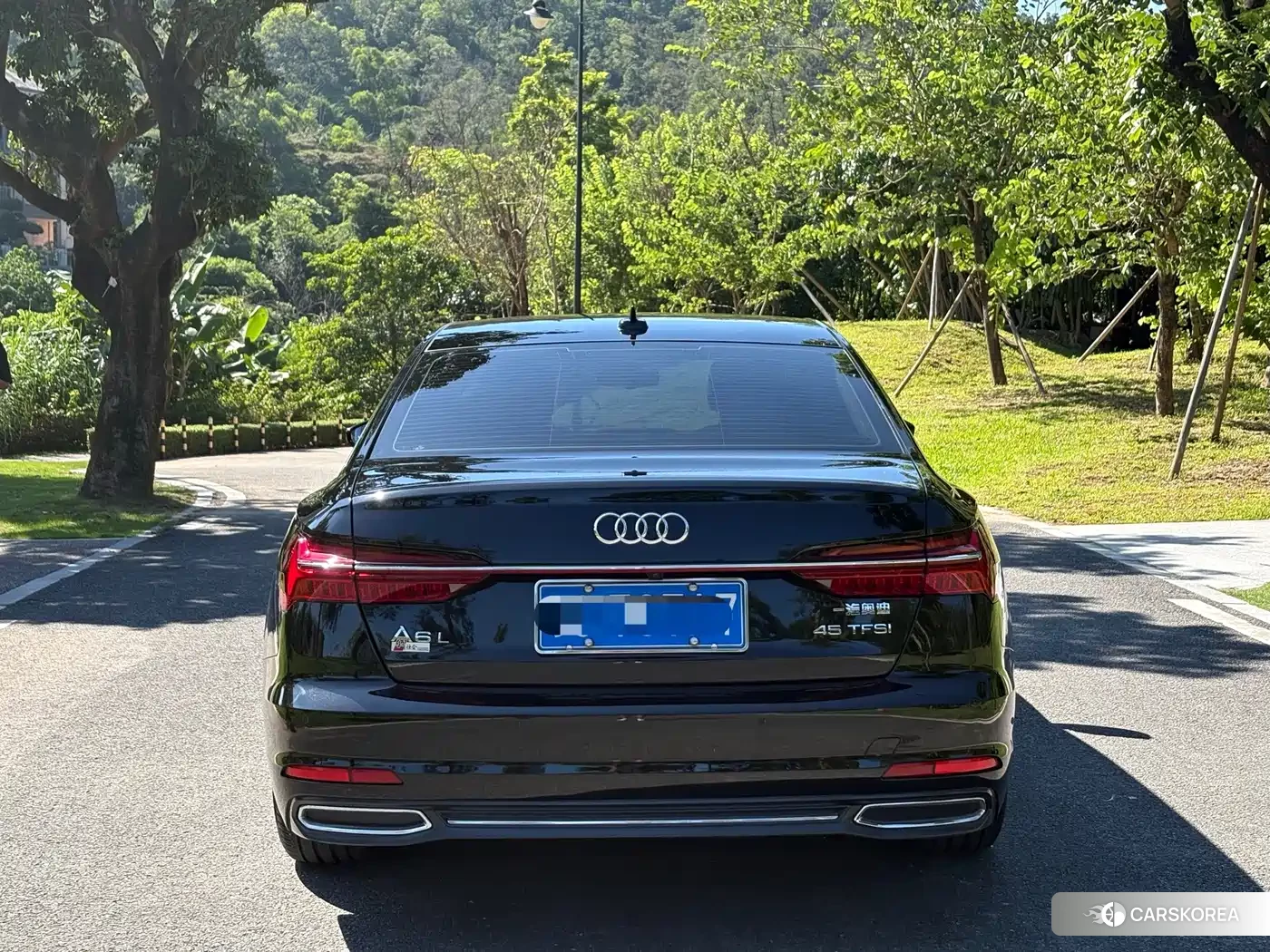 Audi A6L 2022 Черный из Китая, фото 2
