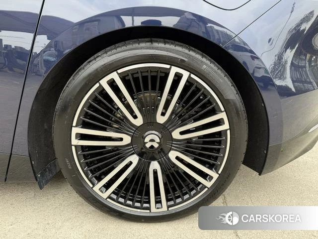 Weilai ET9 id 3908767 из Китая 11